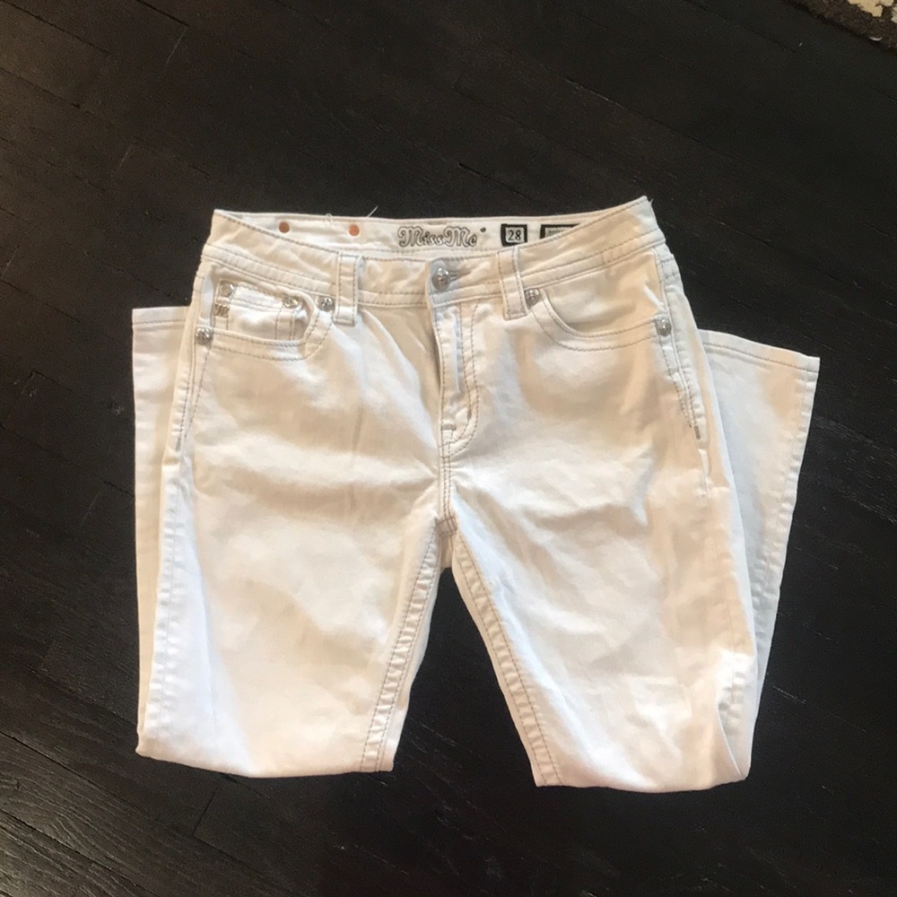 Women’s White Capri Miss Me Jeans